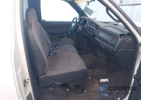 2000 Dodge Ram 1500 St/Ws from USA, damaged, VIN 1B7HC16X5YS561895